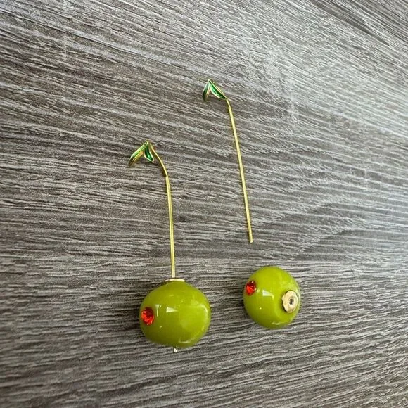 Elegant Olive Green Drop Earrings A1343 - Picture 3 of 4